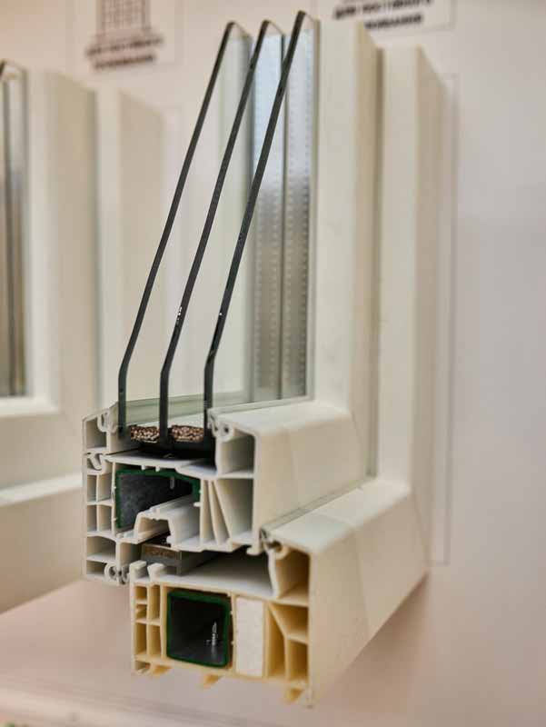 decoupe de fenetre pvc triple vitrage